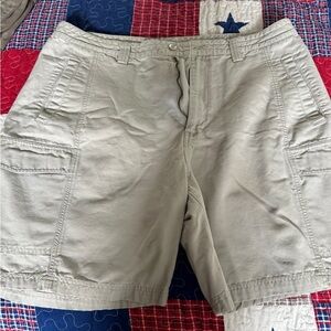 Men's Tan Cargo Shorts